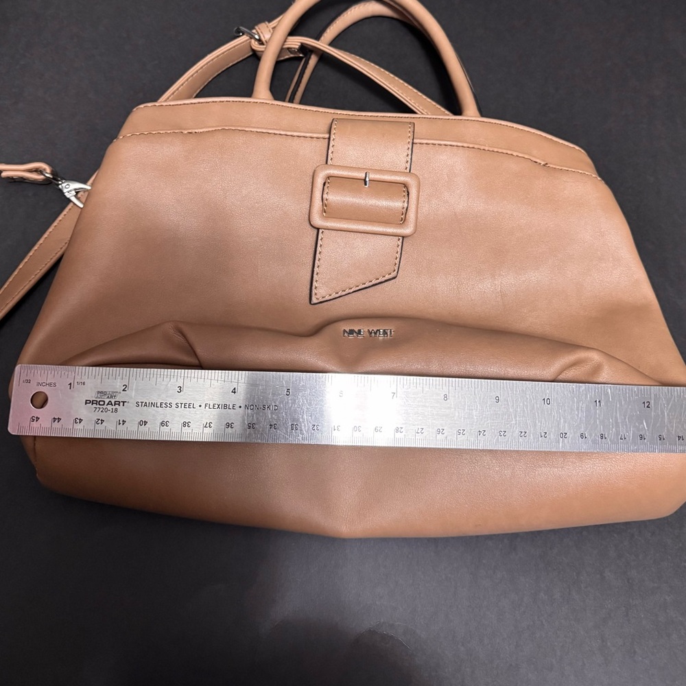 ❌SOLD❌ Nine West Cypress Tan Purse - Picture 4 of 12